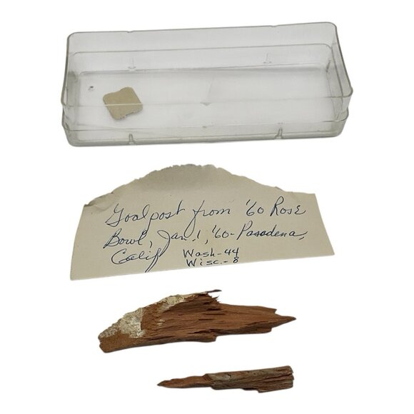1960 Rose Bowl  Pieces Of Goal Post Torn Down By The Washington Husky Fans - Picture 1 of 11